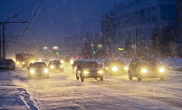Пробки сковали дороги Новосибирска в аномальный мороз 20 февраля