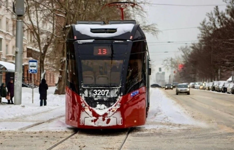 ����� ������� �-701 ����� �� ����� � ������������