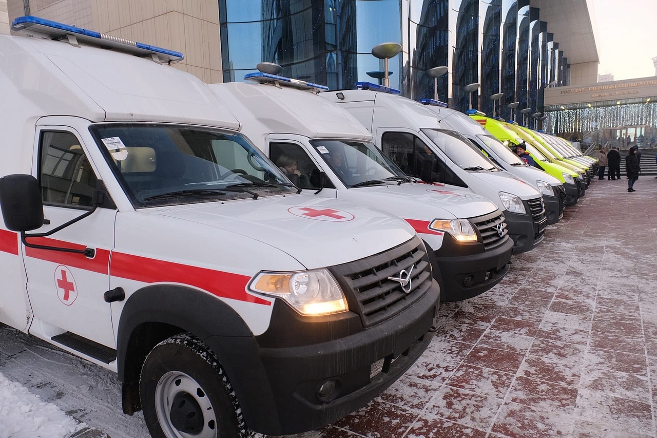 Станции скорой помощи в Новосибирске получили новые автомобили