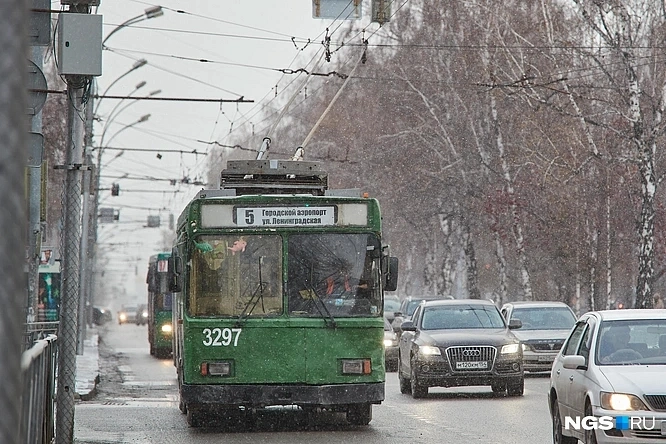 В Новосибирске схему движения изменят два троллейбусных рейса